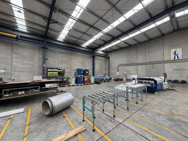 Part warehouse/18-26 Jamaica Drive Grenada North_2