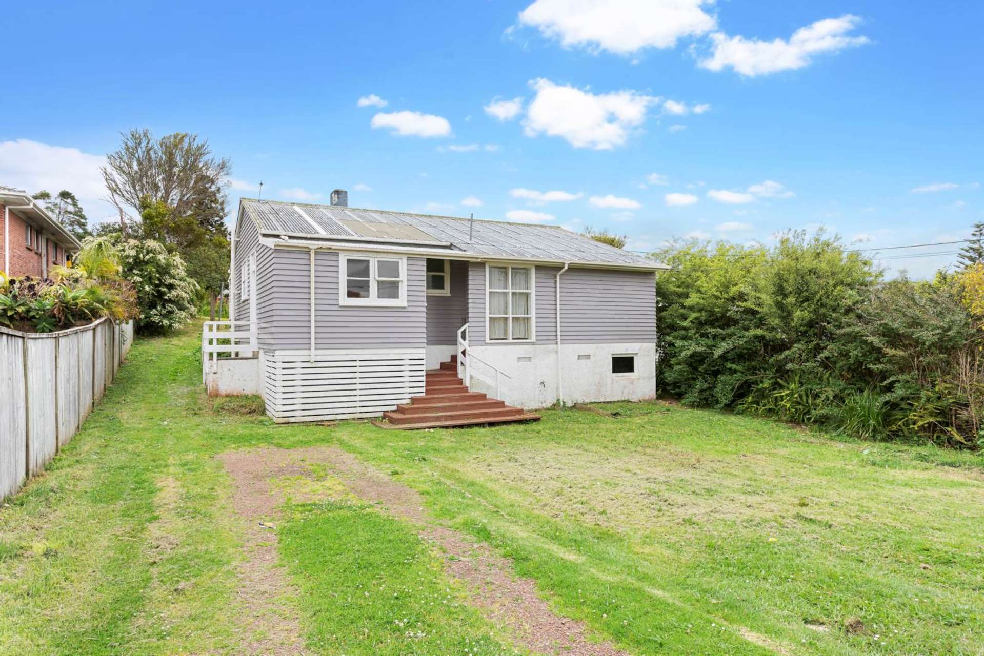 47 Hutchinson Avenue New Lynn_0