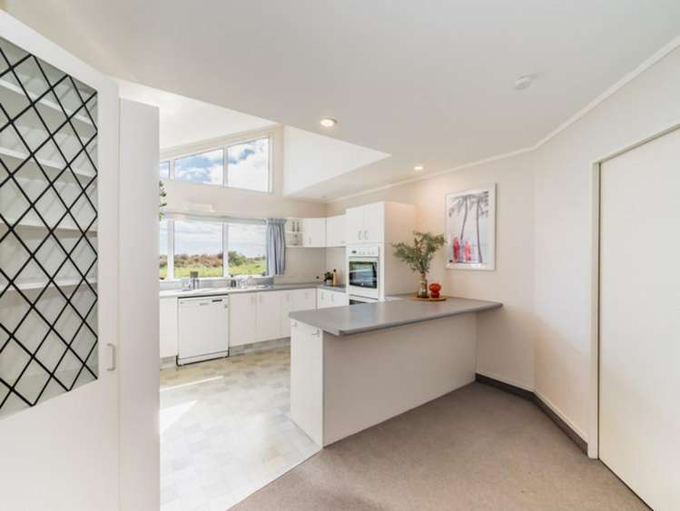 300 Manly Street Paraparaumu Beach_6