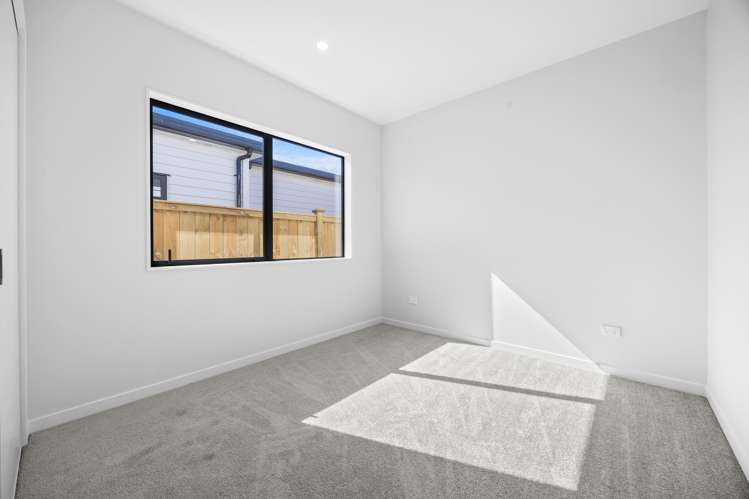 18 Tuwai Crescent Opaheke_22