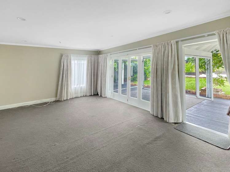 1 Fairholme Avenue Epsom_12