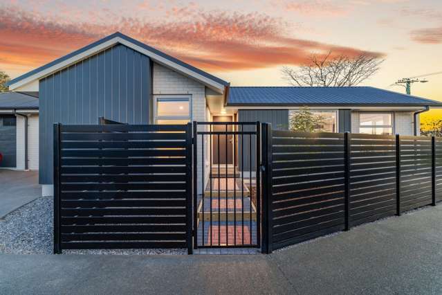 8a Wychwood Crescent Bishopdale_1