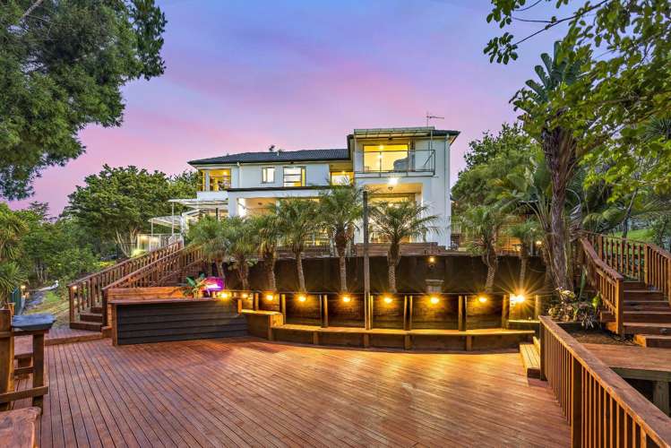 5 Oakford Park Crescent Greenhithe_22