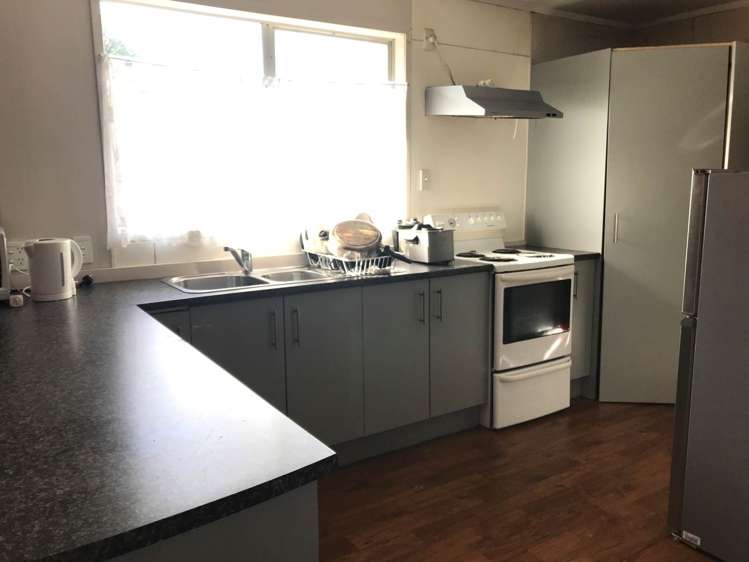 10 Ngatira Place Clendon Park_2