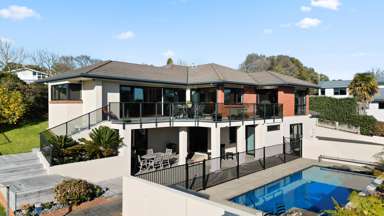 17 River Oaks Place_1