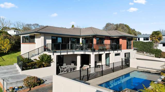 17 River Oaks Place Pukete_1