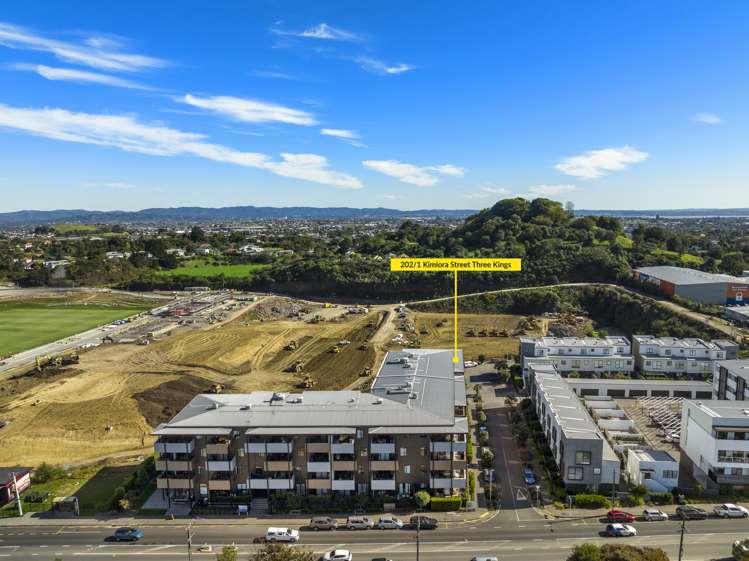 202/1 Kimiora Street Three Kings_19