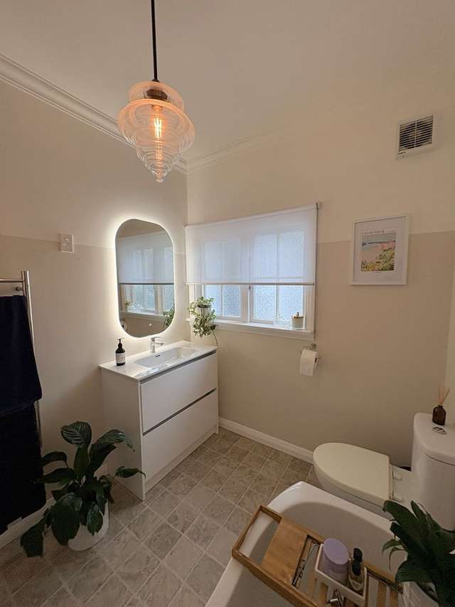 26 Waitohu Road York Bay_4