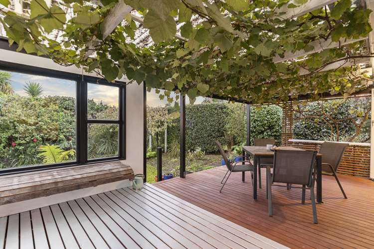 6 Pikitea Road Mangere Bridge_12