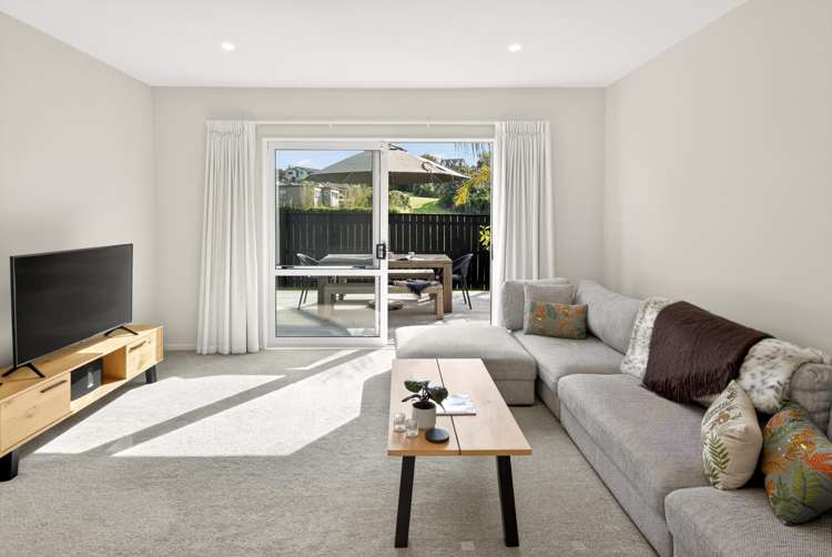 8C Jern Place Eastern Beach_18