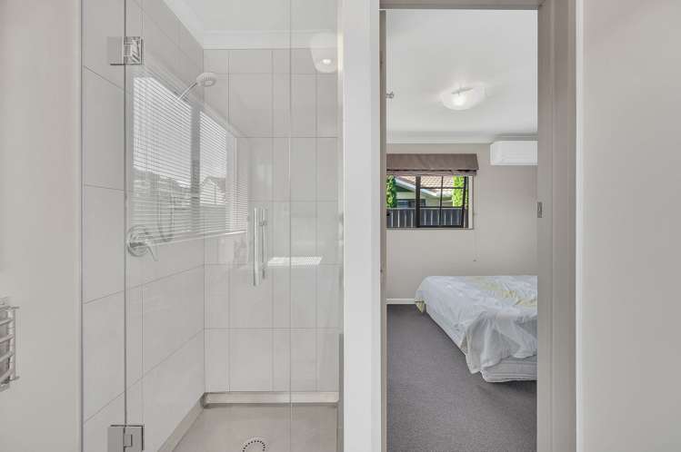 33 Surrey Street Taradale_17