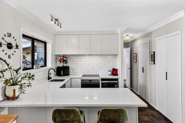 52B Amanda Avenue Dinsdale_3