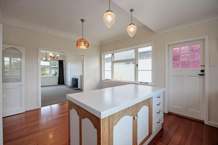 1005 Oliphant Road Raureka_7