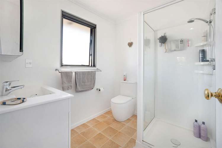 46 Otia Drive Richmond_15