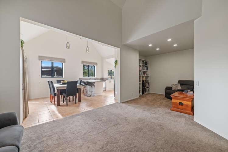 109 Pacific Drive_1