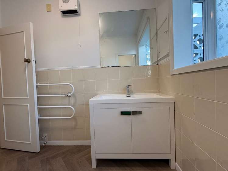 17 Peachgrove Road Te Atatu Peninsula_12