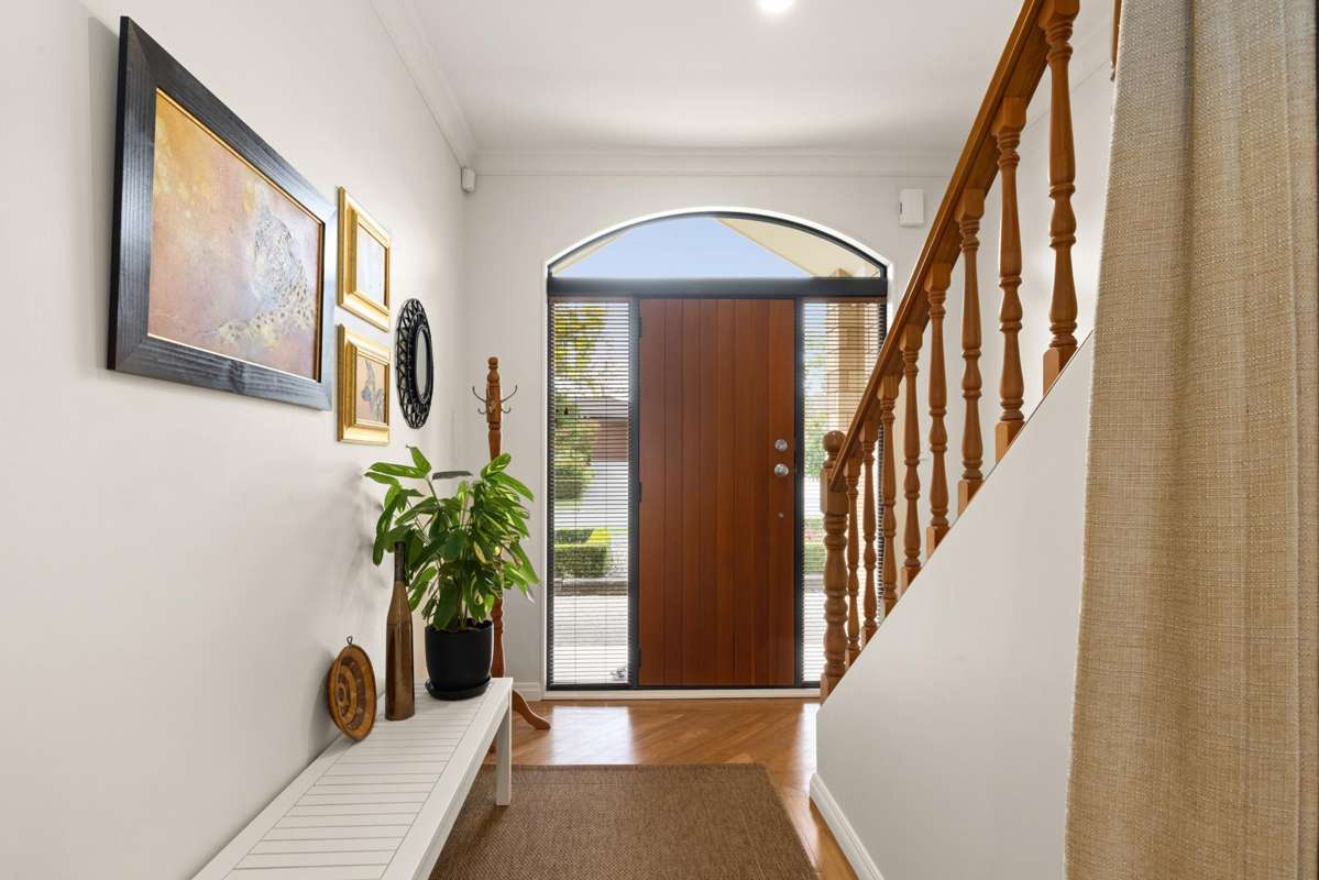 2 Redwood Close_5