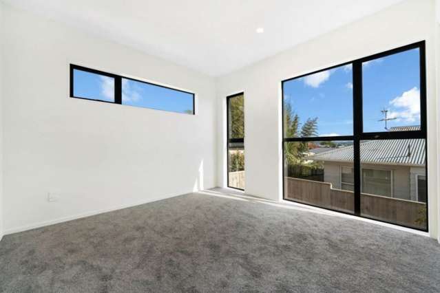 4/28 Vodanovich Road Te Atatu South_1