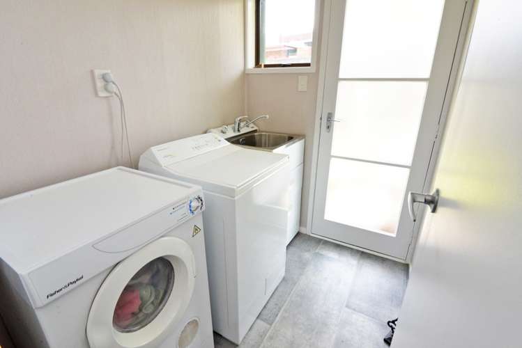 14 Wairata Place Te Atatu South_12