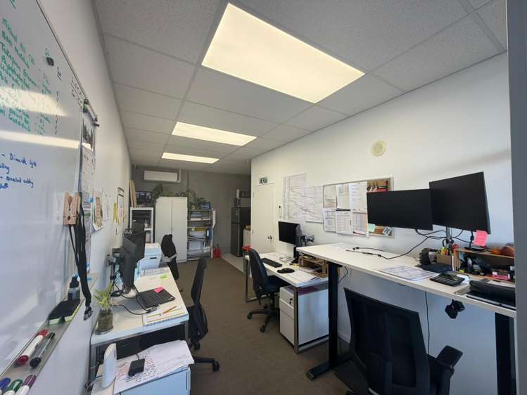 2/6 Loft Place Kumeu_11