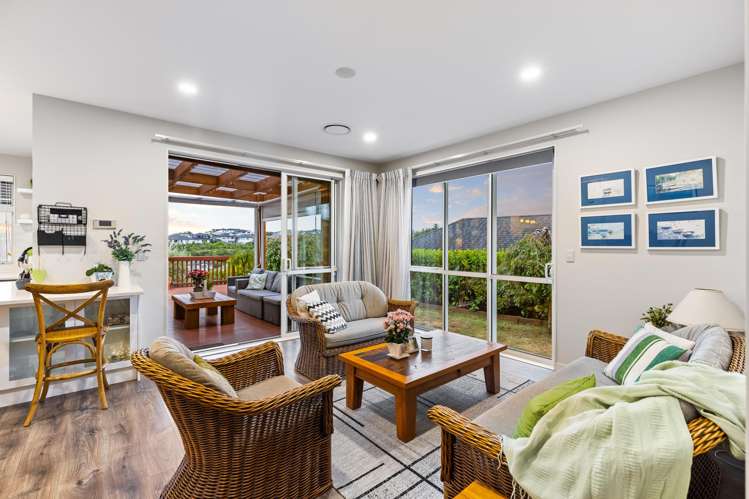 21 Flavell Drive Orewa_10