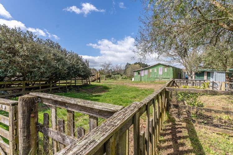 160 Cemetery Road Whatawhata_18