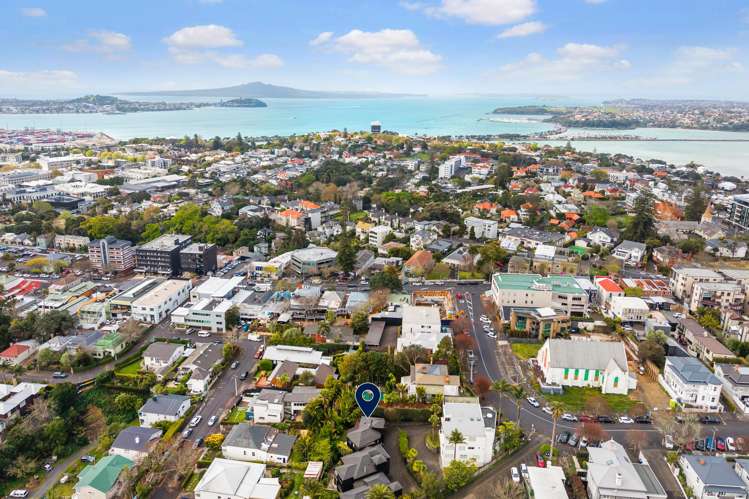 1/9 Birdwood Crescent Parnell_23