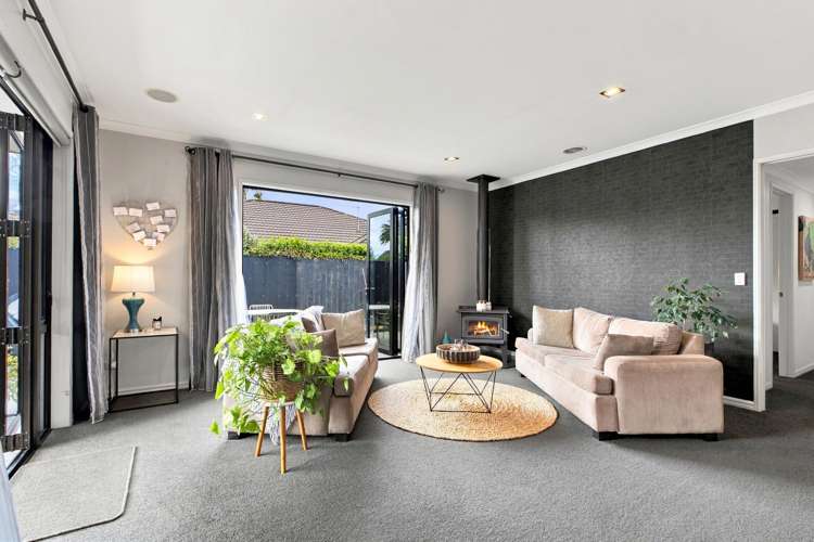 9 Ventura Key Papamoa_5
