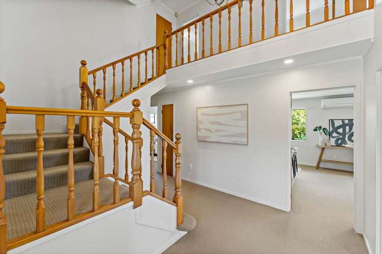 2/6 Waikato Place Saint Johns_8