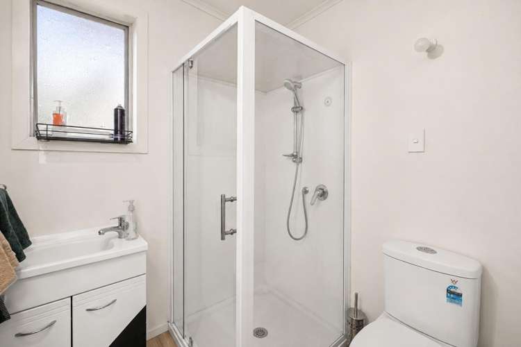 52A Vardon Road_5