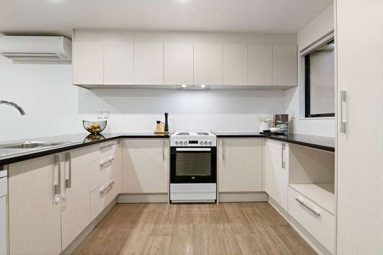 7b Mavis Place Beach Haven_14