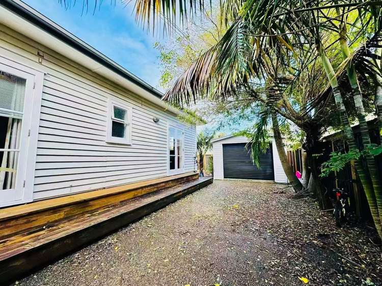 6 Marau Crescent Mission Bay_13