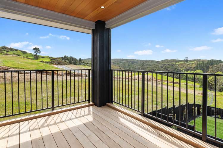 8 Kikorangi Drive Wainui_30