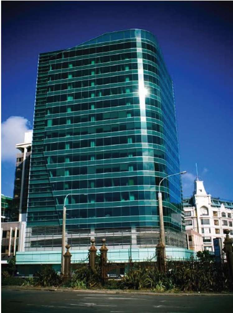 10 Customshouse Quay_0