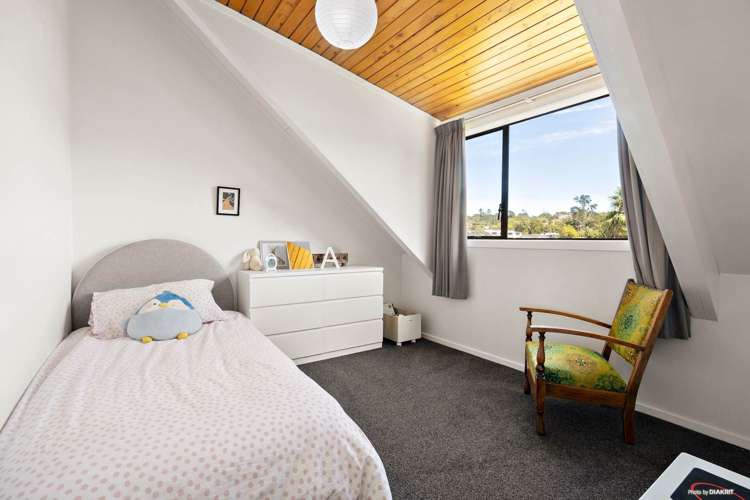 3/49 Eastglen Road Glen Eden_7