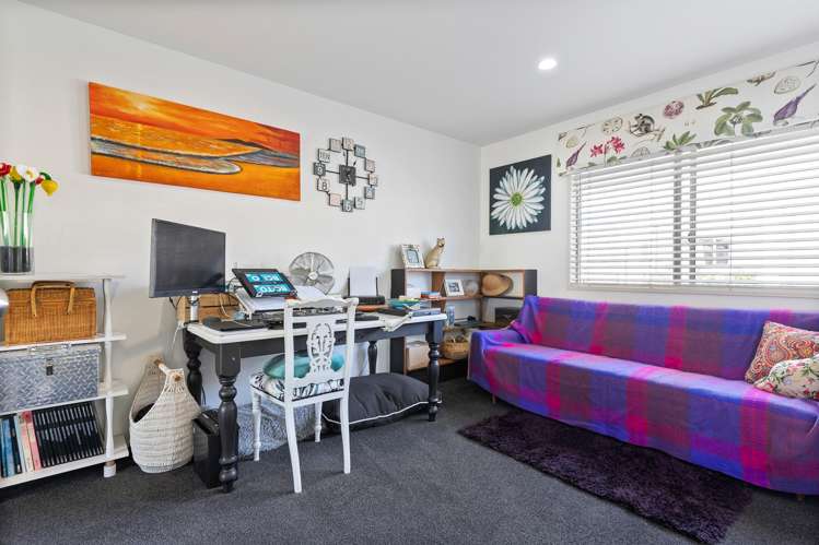 17/21 Hunters Park Drive Three Kings_11