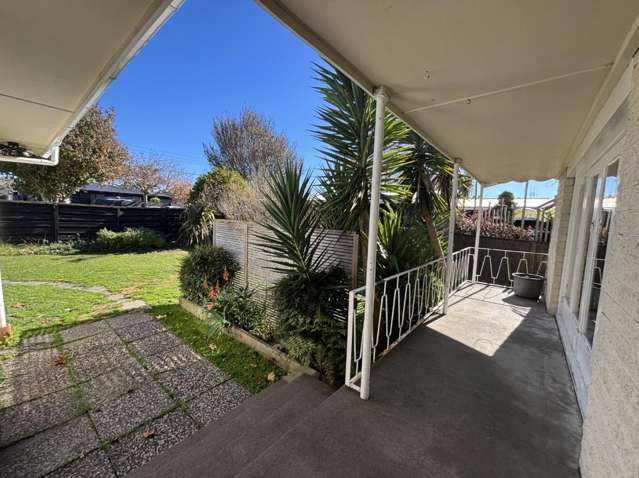 732 River Road Chartwell_4