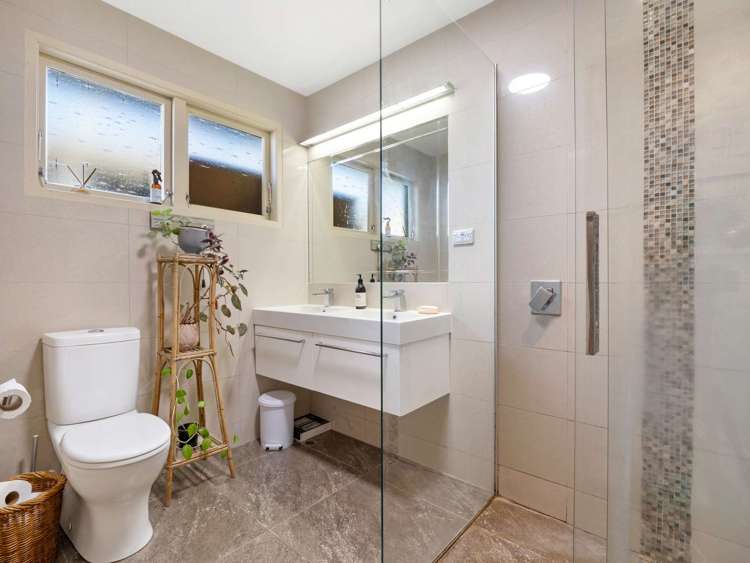 15 Hathor Street Pomare_12