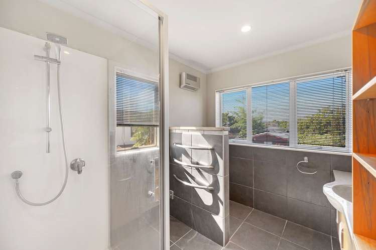 2 Cambridge Terrace Taradale_23