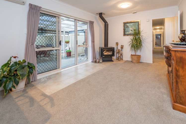 1 Solan Drive Waimauku_4