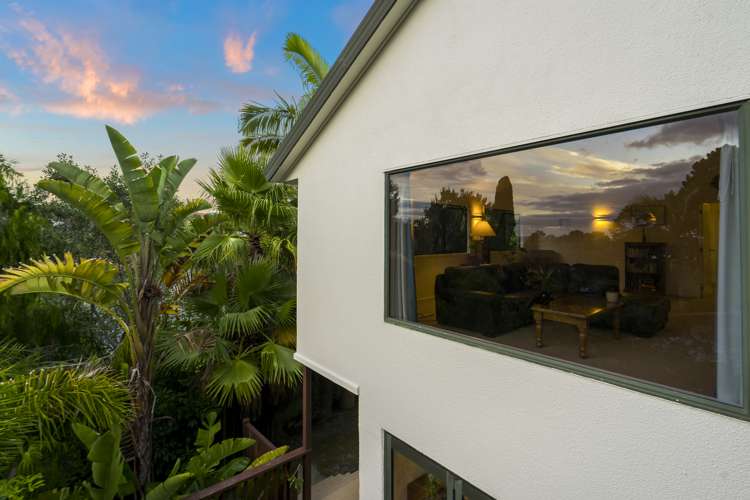 8 Rosecamp Road Beach Haven_18