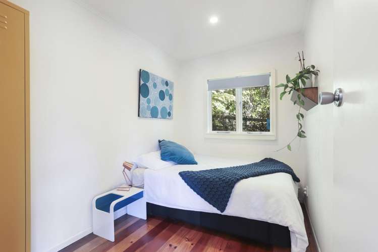 26 Ocean View Road Huia_8