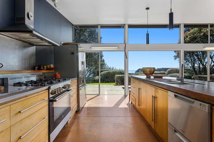 8 Thompson Road Waiotahe_16