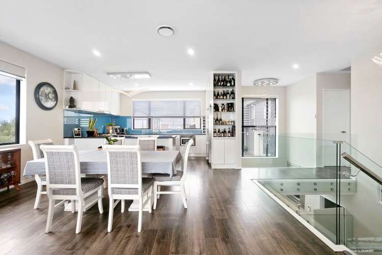 6/281c Hillsborough Road Hillsborough_2