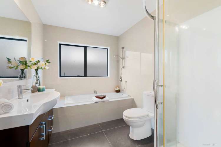 43 Terrasini Drive Flat Bush_15