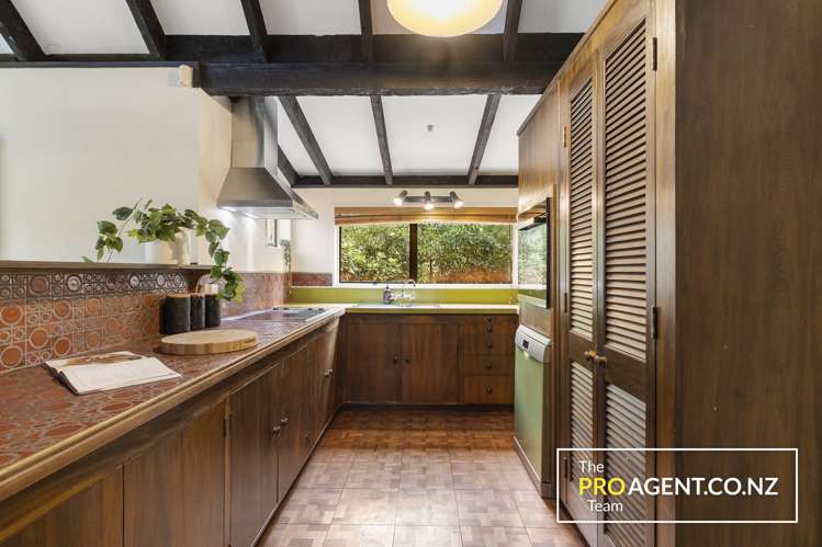 196 Godley Road Titirangi_8