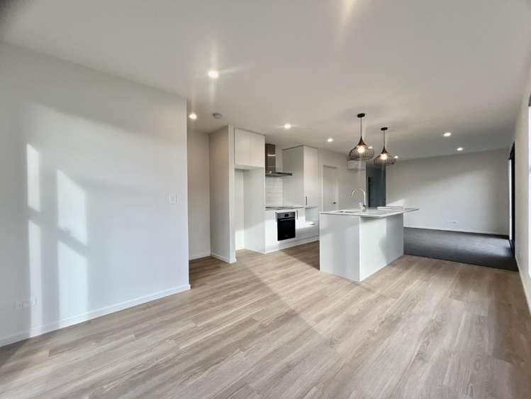 1 Oakvale Lane 1447_2