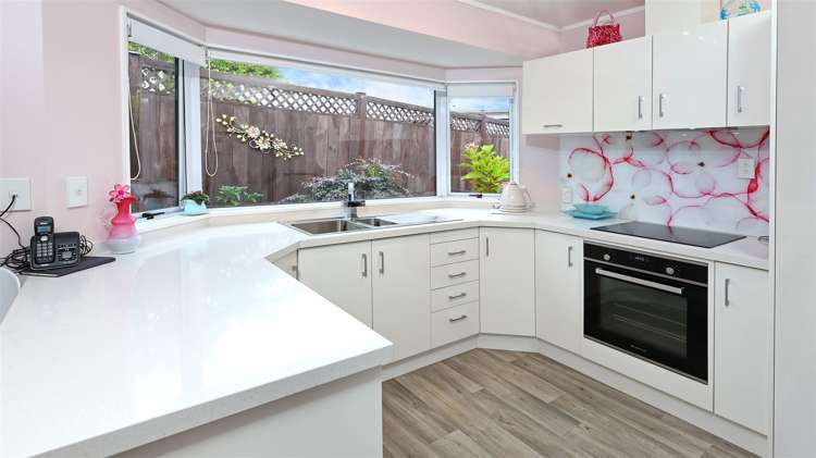 100b Rhinevale Close Henderson_8