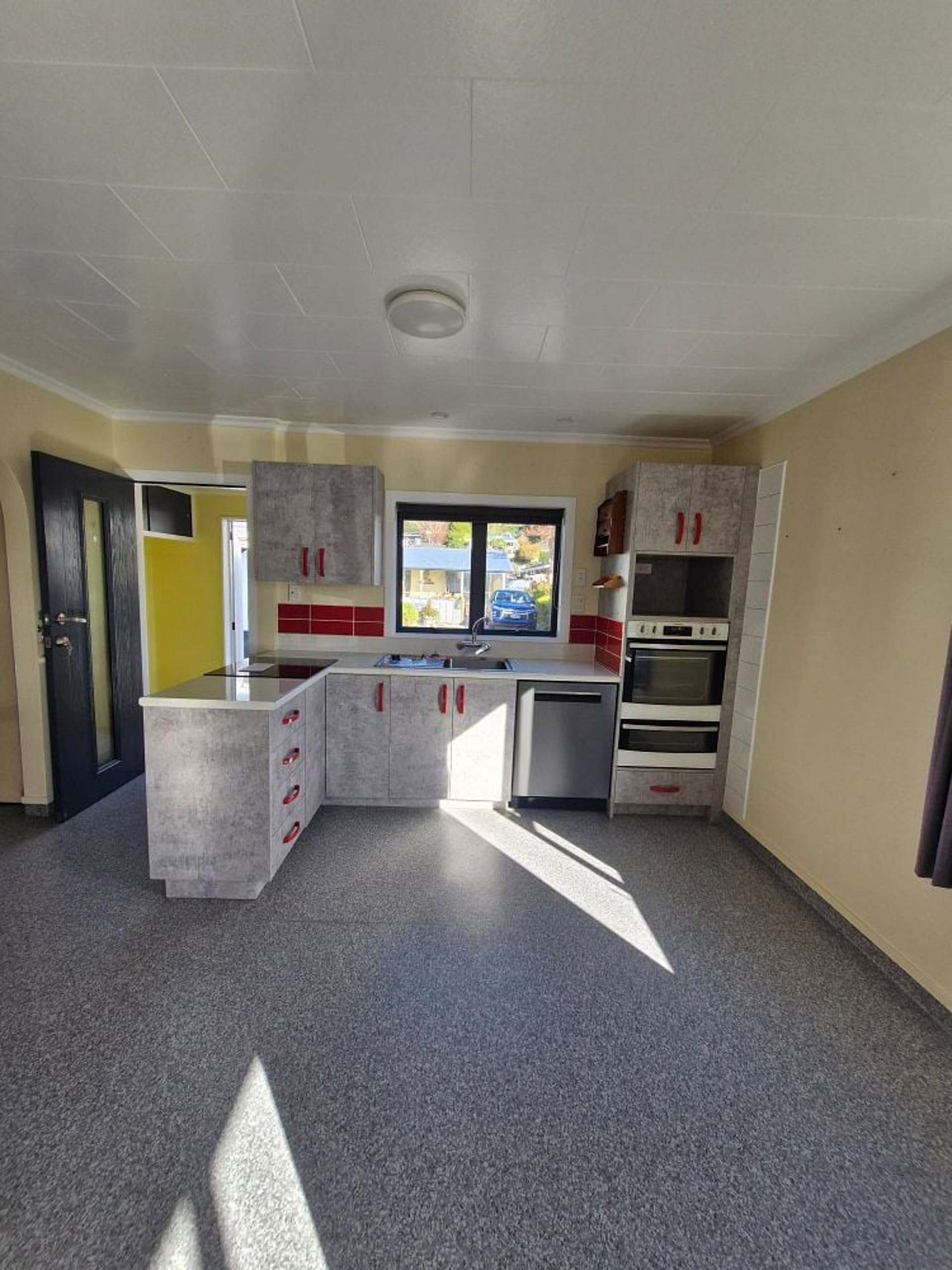 46 Main Road Wainuiomata_0