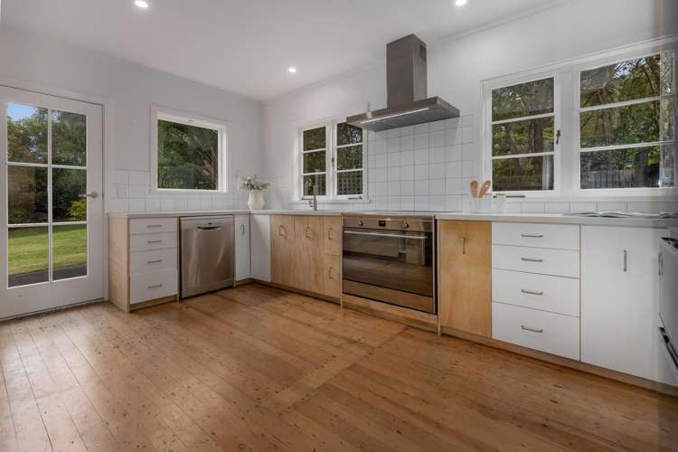 1 Raebern Lane Raumati Beach_7